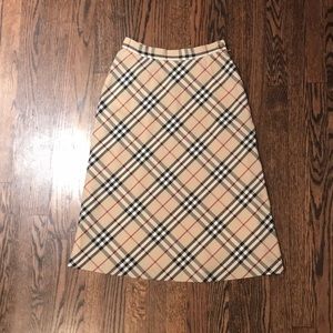 Vintage knee length Burberry Skirt